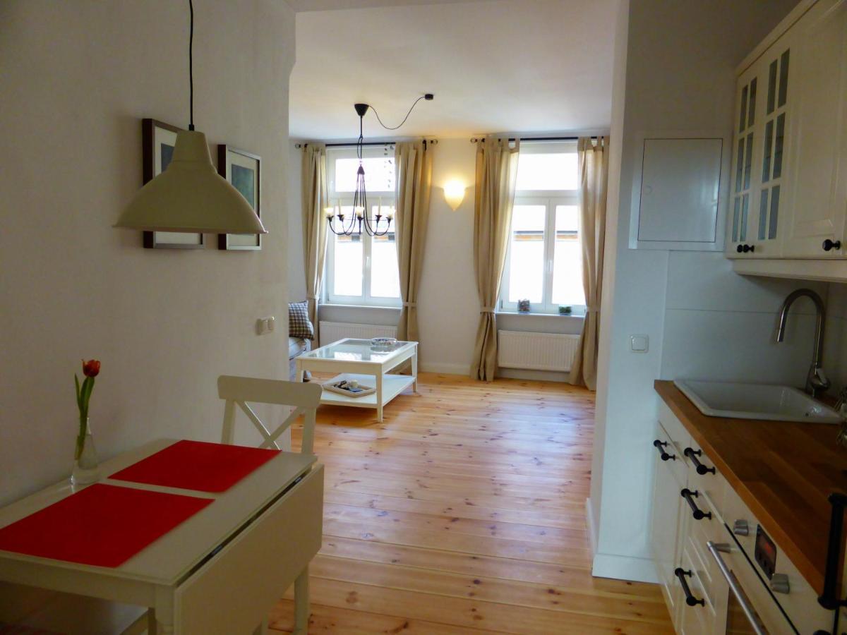 Kleine Hohe 18 Apartment Wismar Luaran gambar