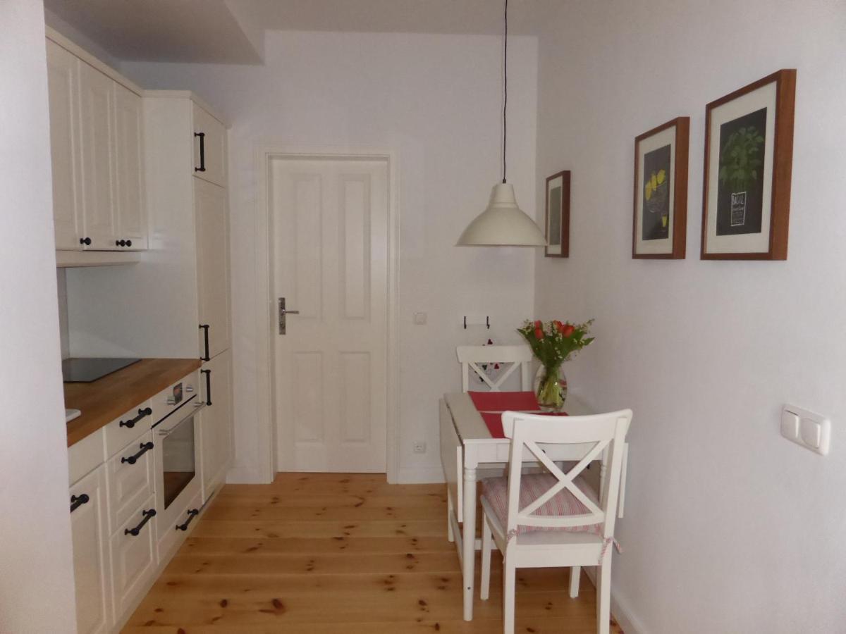 Kleine Hohe 18 Apartment Wismar Luaran gambar