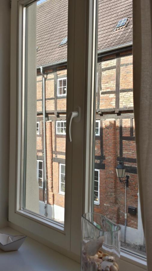Kleine Hohe 18 Apartment Wismar Luaran gambar