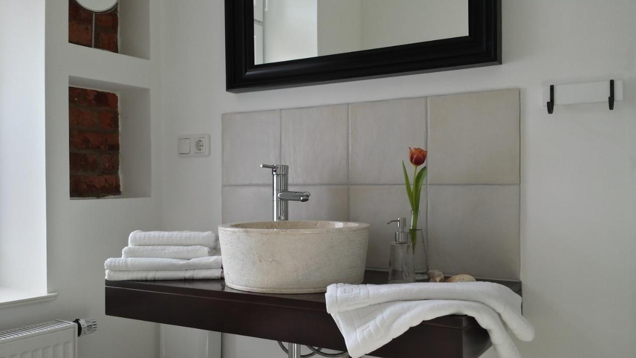 Kleine Hohe 18 Apartment Wismar Luaran gambar